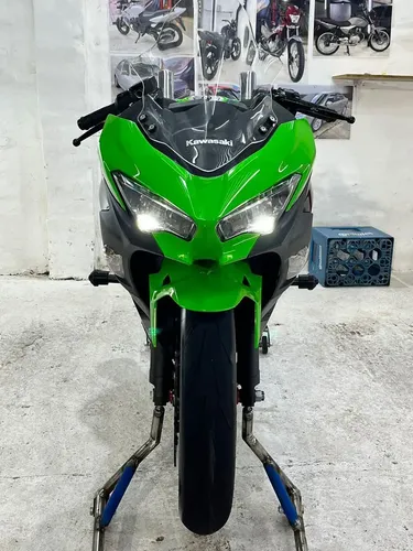 Burbuja Elevada De Kawasaki Ninja 400