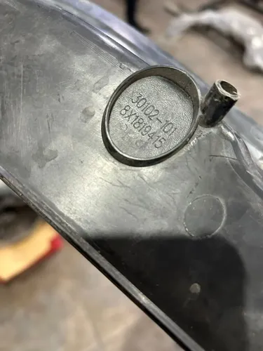 Plástico Bajo Parabrisas Audi A1 Original