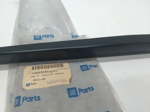Brazo Limpia Parabrisa Chevrolet Tracker 13/15 Original