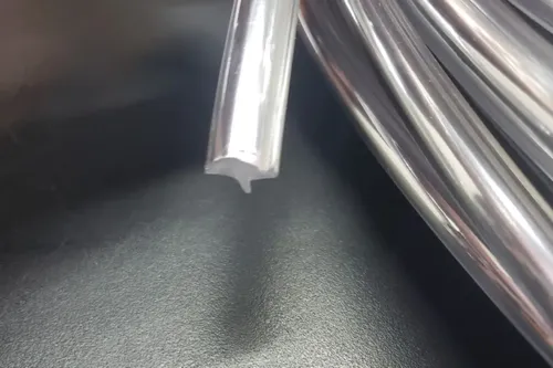 Burlete Cuña Para Parabrisas Y Lunetas Con Borde Plata(4mts)
