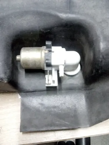 Deposito Agua Limpiaparab C/bomba Para Fiat Uno 70s Orig