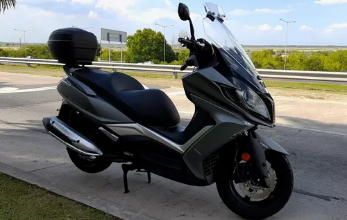 Deflector De Viento Parabrisas Kymco Downtown 300/350 Xm