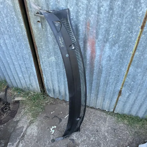 Rejilla Bajo Parabrisa Vw Suran 2004 A 2014 Original