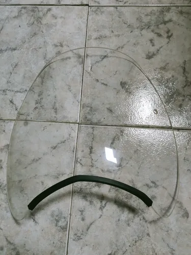 Parabrisa Para Motos Universal Mediano Con Anclaje.