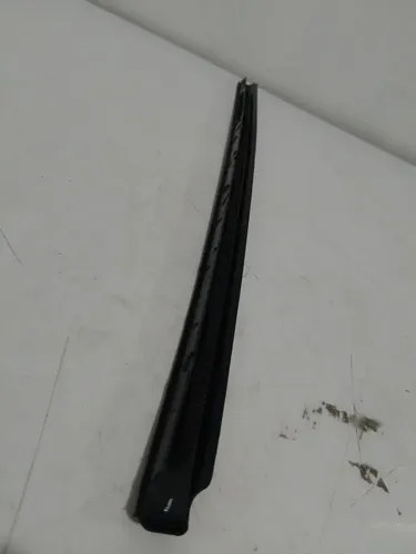 Moldura Parabrisa Delantera Derecha Ram 1500-2500 09-20 Orig