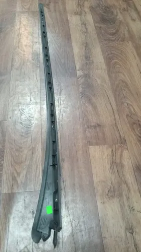 Moldura De Parabrisas Delantero Derecho 5008(t87)