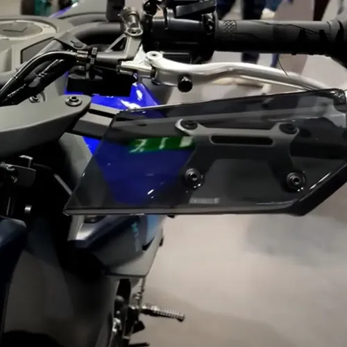 Motocicleta Con Protección Contra El Viento Transparente Y T