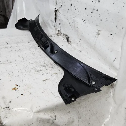 Rejilla Bajo Parabrisas Renault Megane 2 Sedan 2007