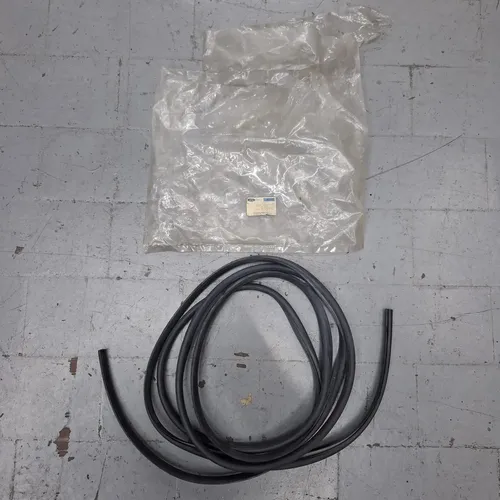 Burlete Protector Parabrisas Ford Sierra. Original Nuevo.