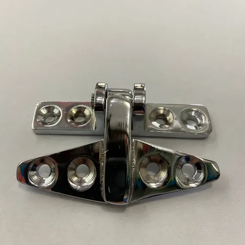 Bisagra Nautica B028 De Parabrisas Larga Con Desnivel