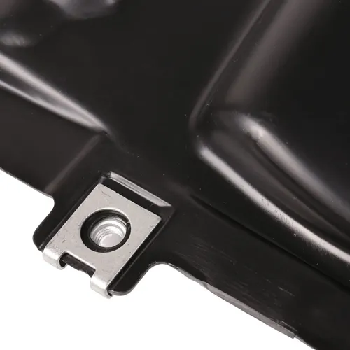 51717260740 Protector De Labios Para Parabrisas Con Buje
